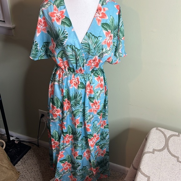 Cupshe Tropical Floral Maxi Dress - Picture 1 of 14